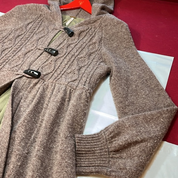 Free People brown Princess Toggle CableKnit Lambswool nylon Sweater Coat jacket - Picture 11 of 16